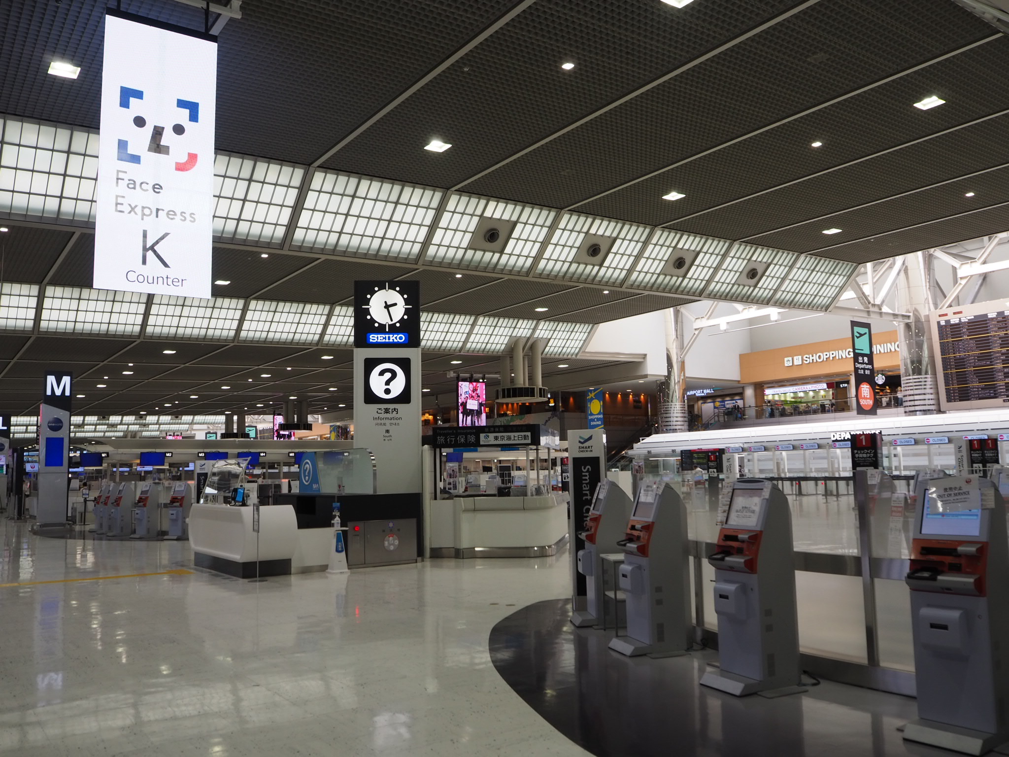 成田国際空港　内観